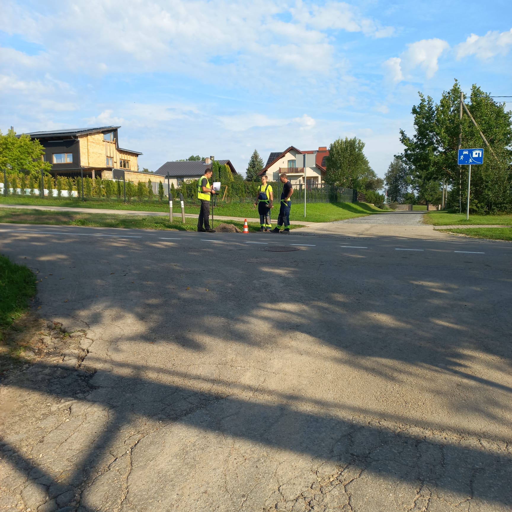 Ūdensapgādes tīklu pārbūve un sadzīves kanalizācijas izvadu izbūve Krasta ielā, Siguldā